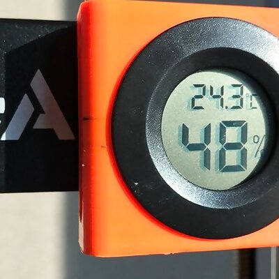 Magnetic mount for round LCD thermometerhygrometer