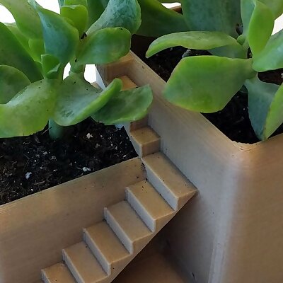 Villa Desk Plant Pot