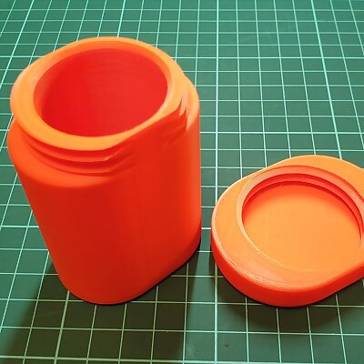 Oval Screwable Container