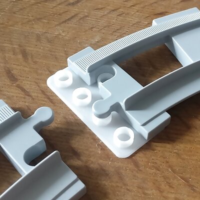 Duplo 4x2 base plate train track connector