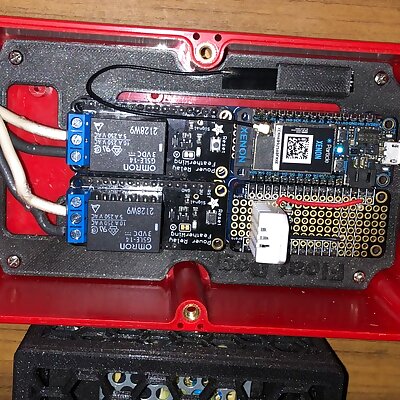 Big Red Box Mounting Plate For Featherwing Quad Protoboard