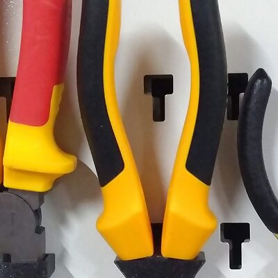 Pliers holders for errotools pegboard