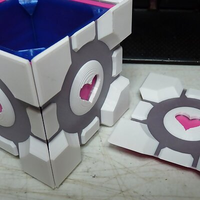 Companion Cube Upgrade Multicolor version
