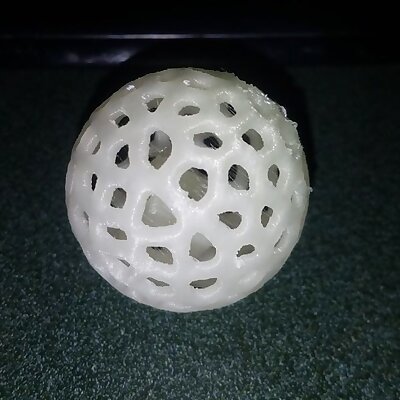 Voronoi cat toy with rattle