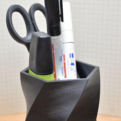 Clean pencil holder by KMS