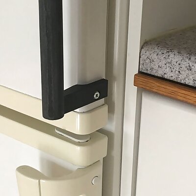 Simple fridge handle