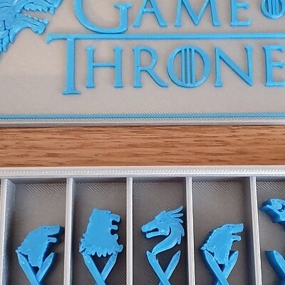 Game of Thrones Chess Set and box