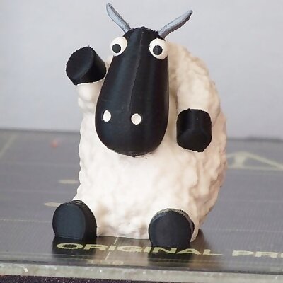 Fluffy sheep single  multimaterial