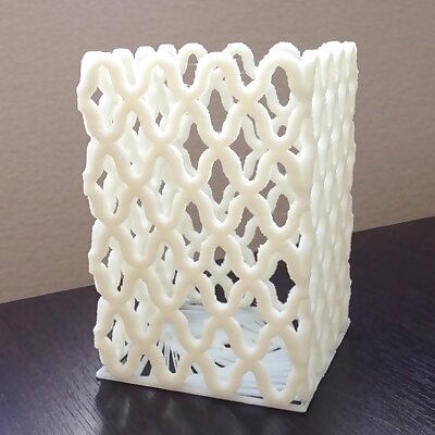 Amime Pattern Pen Stand
