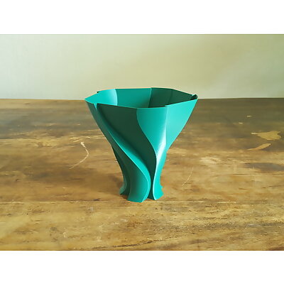 Unfolding Leave Vase
