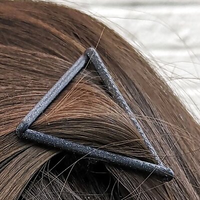 Triangle hair clip