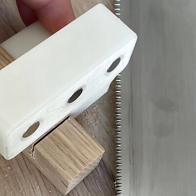 Magnetic japanese hand saw guide for square cuts