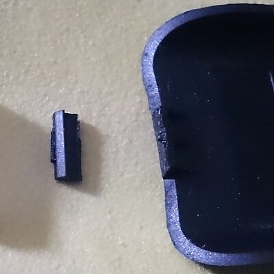 Battery hatch clip