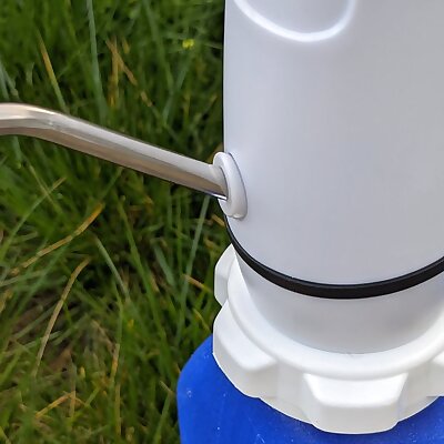 Pump adapter for water container