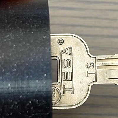 Flat door key knob