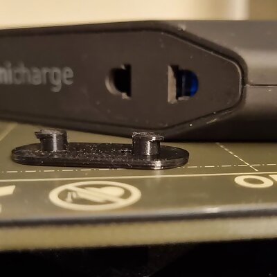 Omnicharge 20 power bank EUUK mains outlet cover