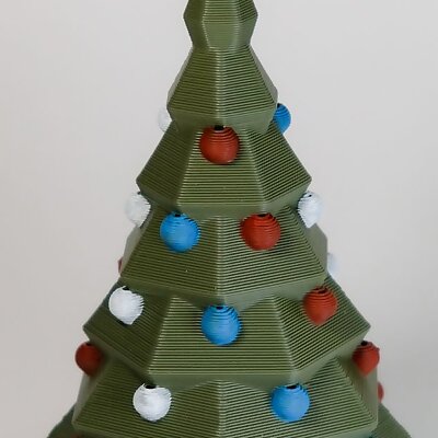 Vase mode Christmas tree with ornaments
