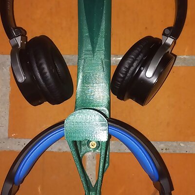 duble headphones stand