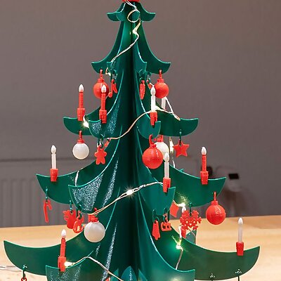 chrisbaum  christmas tree with decorations