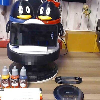 Penguin Wireless Phone Charger