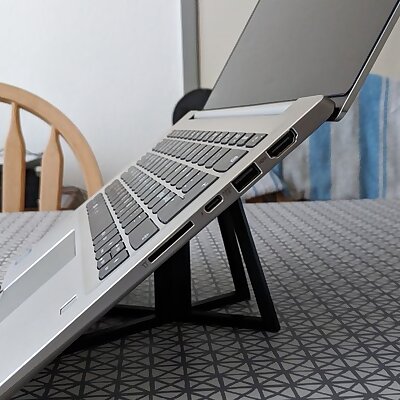 Butterfly laptop stand