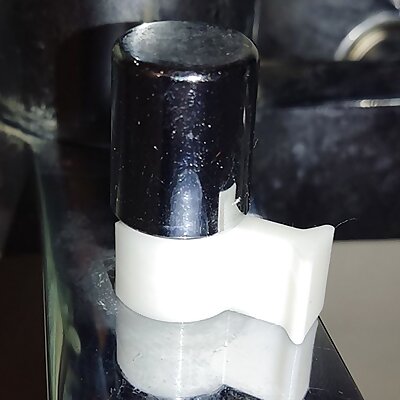 Bath mixer tap diverter lock