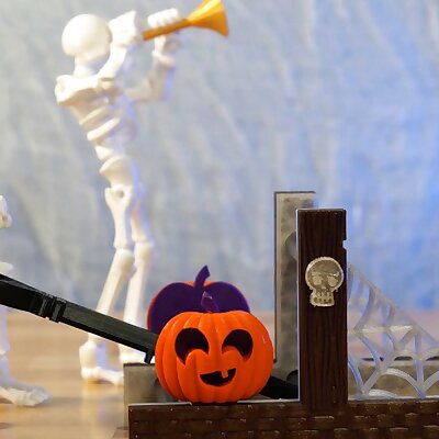 Halloween Desktop Pumpkin Catapult
