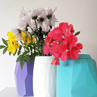 Low Poly Upcycled Can Vases