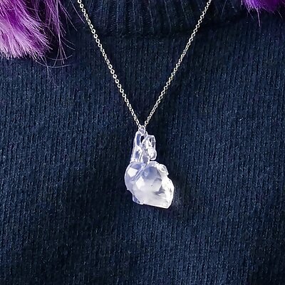 Low poly heart necklace