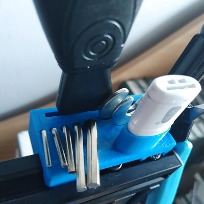 Ender 3 tool holder with card reader and scraper