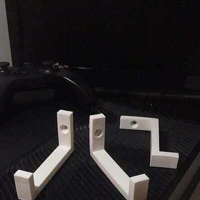 XBOX ONE Wall Holder  3 pieces  15mm