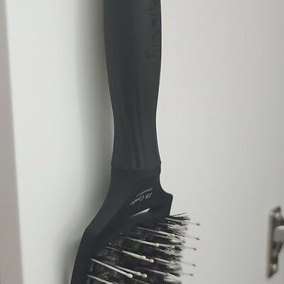 Hairbrush hanger