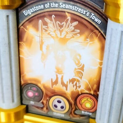 KEYFORGE OR OTHER COLLECTABLE CARD GAME SINGLE CARD PEDESTAL