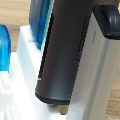 USB Stick Sammler für Tisch und Wandmontage