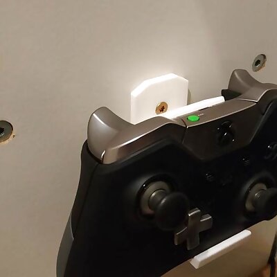 Xbox One controller wall mount remix with screw hole