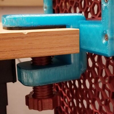 Table clamp for buffer