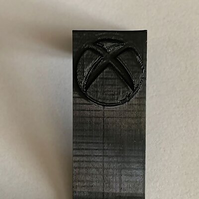 Xbox Series X hang for headphones