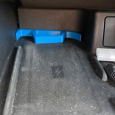 Ford Focus MK4 wireless charger spacer for iPhone 12 Pro Max