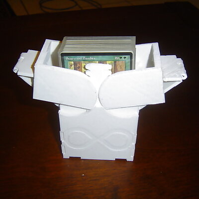 CCG deck box with geared pivoting lid