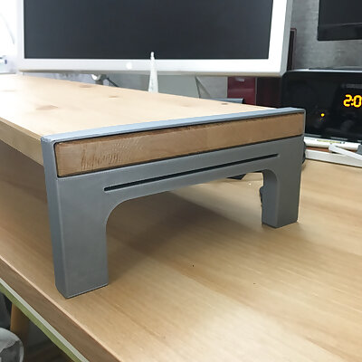 Monitor stand Using IKEA shelf