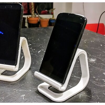 Universal Phone Stand even for large phones