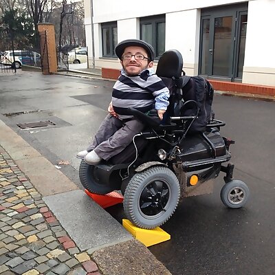 3D printed WheelchairRamp for one step