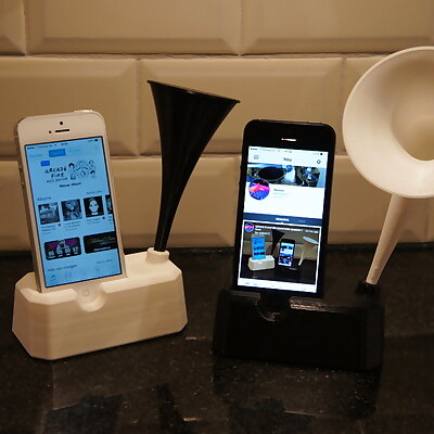 Iphone 4 4S 5 and 5S stand with speaker  horn