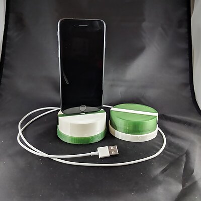 iPhone Charge Stand