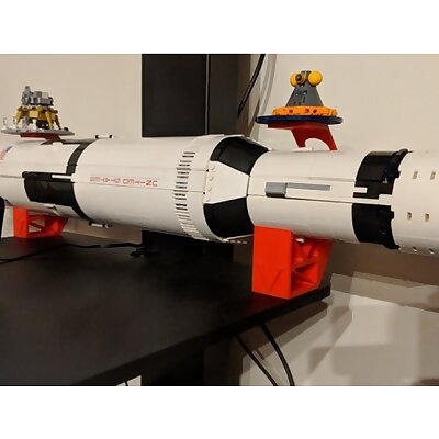 LEGO Saturn V Stands w Overhang