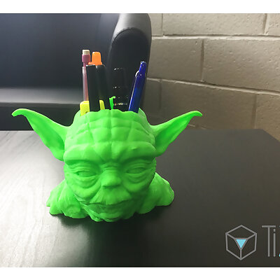 pot à crayons  pen holder starwars Yoda