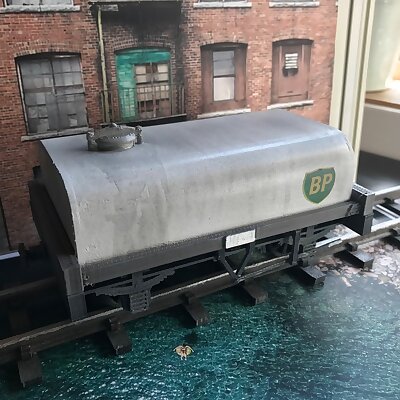 Tank and Flatbed Wagon for 16mm Scale Garden Railway