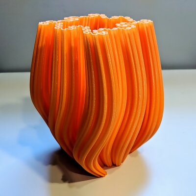 Dragon Curve Vase