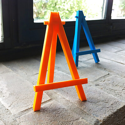 Mini caballete easel  prints in one piece