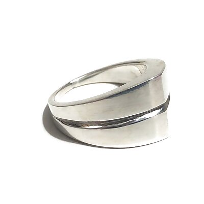 Accented Pointed Ring